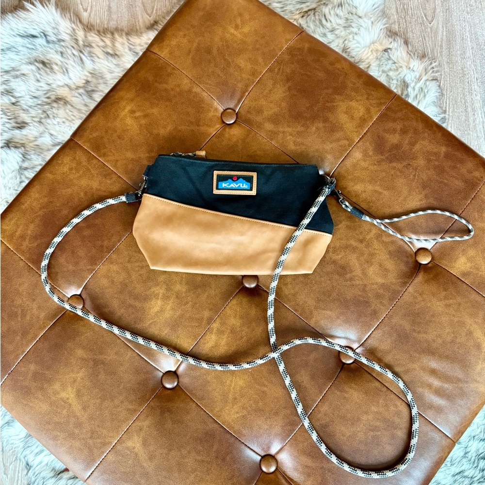 KAVU Rockfern Zip Crossbody Rope Bag